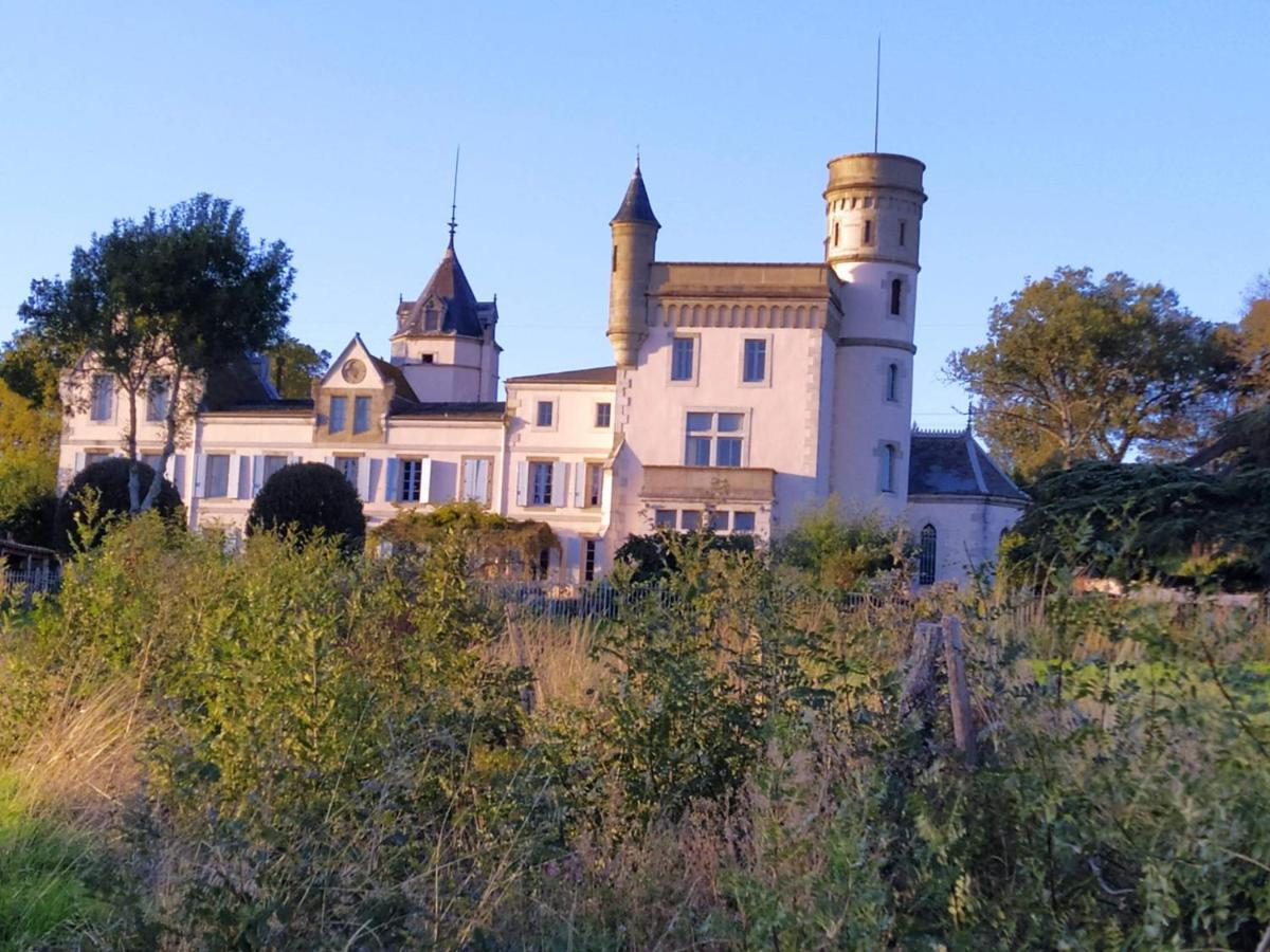 Chateau De Villeneuve - Montolieu Екстериор снимка